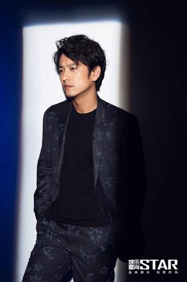 型男新闻爆料是谁,真相即将揭晓